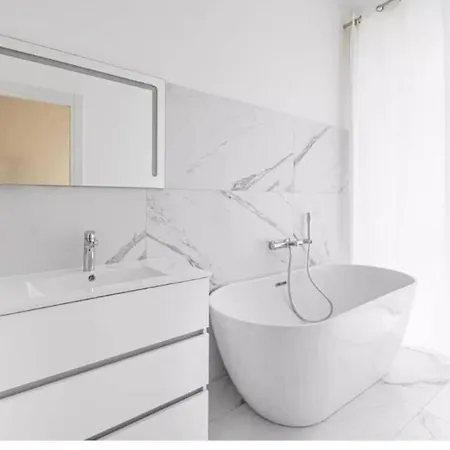 דירה Luxuriously Furnished Bright Newly Renovated Oasis